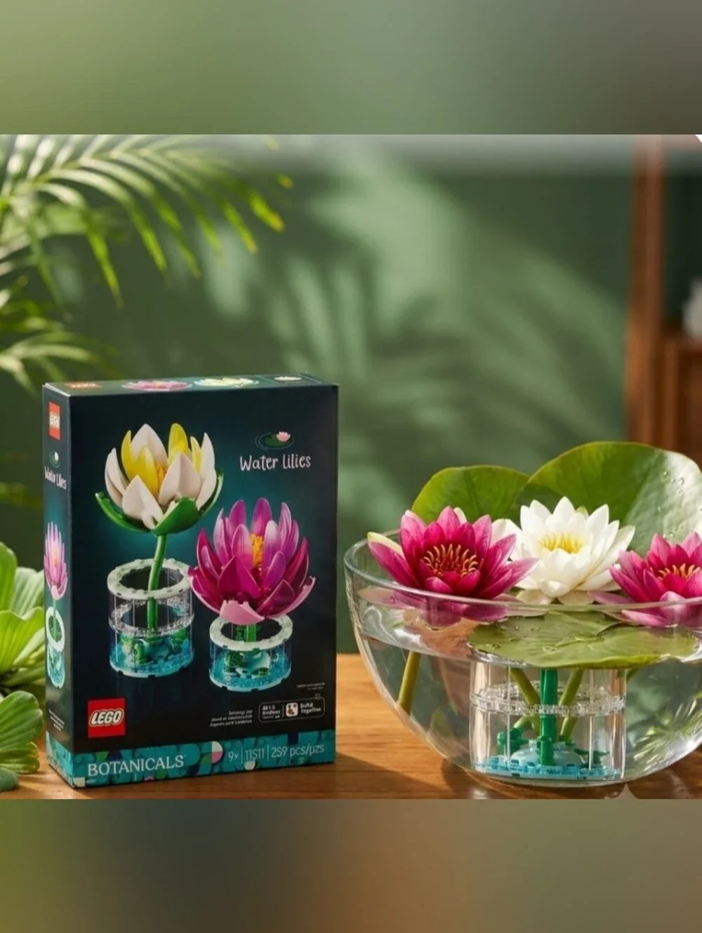 New! Lego Water Lilies Building set NWT